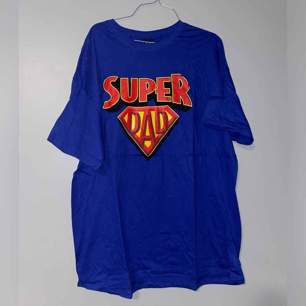 🐳NWT Men’s Blue Super Dad T-Shirt